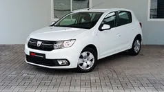 Branco Usado 2020 Dacia Sandero Comfort Citadino | € 12.480 (Preço justo)