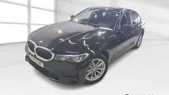 Preto Usado 2021 BMW 330 Sedan | € 32.200 (Preço justo)