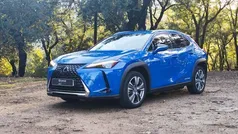 Azul Usado 2021 Lexus UX 300e Luxury Line SUV | € 43.500