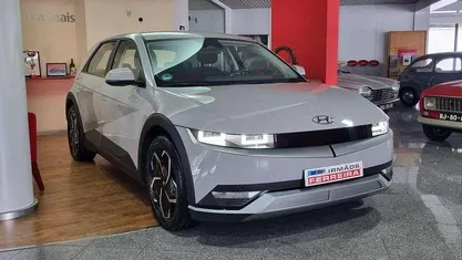 Cinzento Usado 2023 Hyundai Ioniq 5 SUV | € 34.500 (Preço justo)