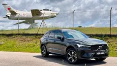 Cinzento Usado 2022 Volvo XC60 R-Design SUV | € 47.500 (Super Preço)