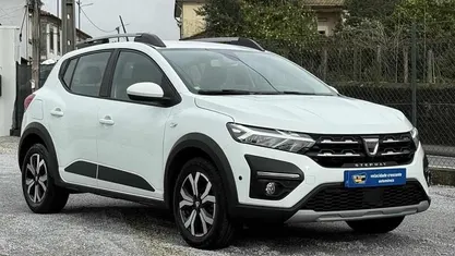 Branco Usado 2022 Dacia Sandero | € 13.990 (Bom preço)