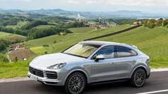 Cinzento Usado 2021 Porsche Cayenne SUV | € 79.750 (Super Preço)