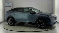 Azul Usado 2024 Peugeot e-3008 SUV | € 42.490 (Preço justo)
