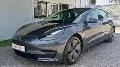 Usado 2022 Tesla Model 3 Standard Range Plus Sedan | € 29.500 (Preço justo)
