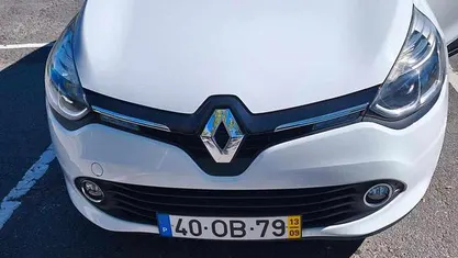 Branco Usado 2013 Renault Clio IV Citadino | € 9.000 (Bom preço)