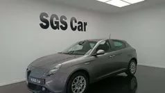 Cinza Usado 2017 Alfa Romeo Giulietta Citadino | € 12.900 (Preço justo)
