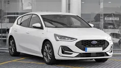 Branco Usado 2023 Ford Focus ST-Line Citadino | € 24.990 (Preço justo)