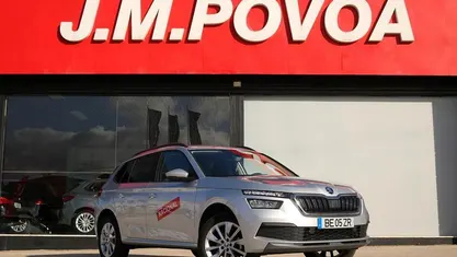 Usado Skoda Kamiq 95 HP (69 kW) 2023 Cinzento SUV