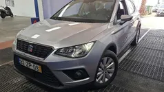 Cinzento Usado 2019 Seat Arona SUV | € 18.390 (Preço justo)