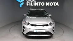 Cinzento Usado 2025 Kia Stonic SUV | € 19.990 (Preço justo)