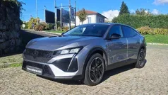 Cinza Usado 2023 Peugeot 408 Allure SUV | € 31.500 (Preço justo)