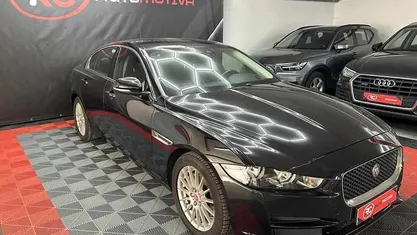 Preto Usado 2017 Jaguar XE Prestige Sedan | € 15.990 (Bom preço)