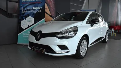 Usado 2019 Renault Clio IV Zen | € 12.800 (Preço justo)