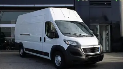 Branco Usado 2015 Peugeot Boxer Van | € 16.900 (Preço justo)