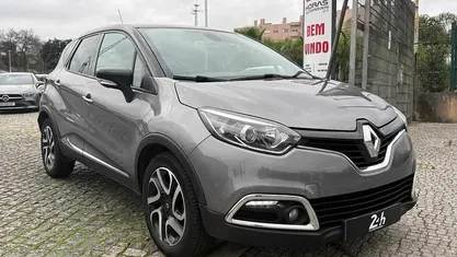 Antracite Usado 2015 Renault Captur SUV | € 11.900 (Preço justo)