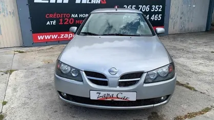 Usado Nissan Almera 98 HP (72 kW) 2003 Cinzento Sedan