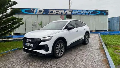 Usado Audi Q4 e-tron 150 kW (204 HP) 2022 SUV