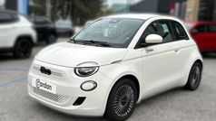 Branco Usado 2023 Fiat 500e Citadino | € 21.900 (Preço justo)