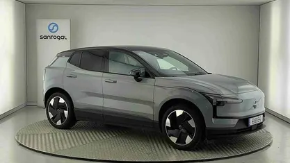 Usado 2024 Volvo EX30 Plus SUV | € 35.990 (Bom preço)