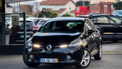Preto Usado 2015 Renault Clio IV Citadino | € 8.900 (Preço justo)