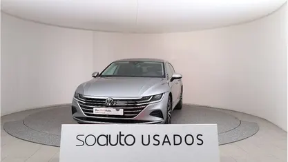 Cinzento claro metalizado Usado 2023 VW Arteon Elegance | € 31.990 (Bom preço)
