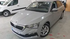 Cinza Usado 2020 Skoda Scala Ambition Citadino | € 15.300 (Preço justo)