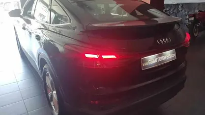 Usado 2022 Audi Q4 e-tron SUV | € 29.900 (Preço justo)