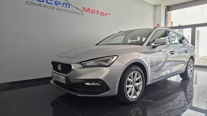 Usado Seat Leon ST 110 HP (80 kW) 2022 Cinzento Carrinha