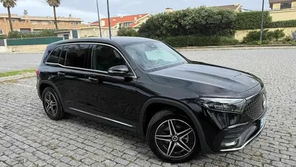 Preto Usado 2024 Mercedes EQB300 SUV | € 41.750 (Preço justo)