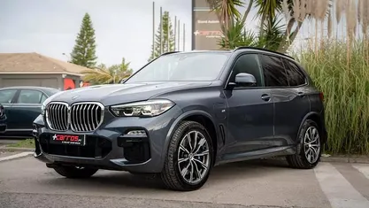 Cinzento Usado 2022 BMW X5 iPerformance SUV | € 59.900 (Preço justo)
