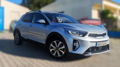 Usado 2025 Kia Stonic SUV | € 17.990 (Preço justo)
