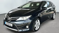 Usado 2014 Toyota Auris Touring Sports Carrinha | € 12.700 (Preço justo)