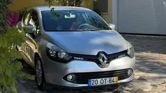 Cinzento Usado 2014 Renault Clio IV | € 9.990 (Preço justo)