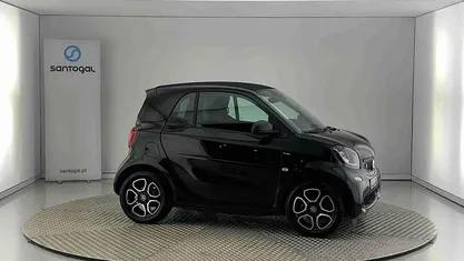 Preto Usado 2019 Smart ForTwo Electric Drive Passion Coupé | € 11.490 (Preço justo)
