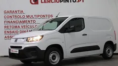Branco Usado 2023 Fiat Doblò Monovolume | € 18.250 (Preço justo)