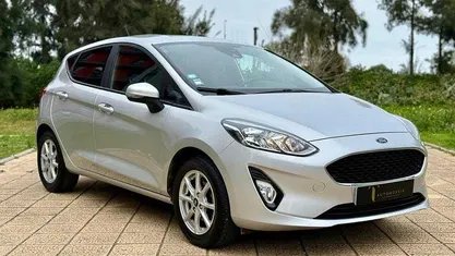 Usado Ford Fiesta Business Edition 85 HP (62 kW) 2018 Cinza Citadino