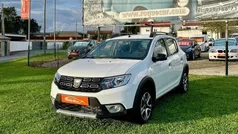 Branco Usado 2020 Dacia Sandero Citadino | € 13.400 (Preço justo)