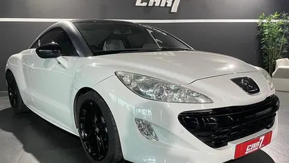 Usado Peugeot RCZ 200 HP (147 kW) 2011 Branco Coupé