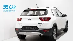 Branco Usado 2021 Kia Stonic LX SUV | € 12.490 (Bom preço)