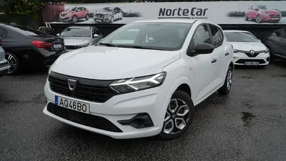 Usado Dacia Sandero Essentiel 67 HP (49 kW) 2022