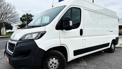 Usado 2020 Peugeot Boxer Van | € 15.900 (Bom preço)