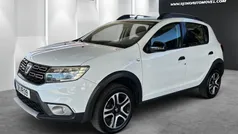 Branco Usado 2018 Dacia Sandero Stepway Citadino | € 13.900 (Preço justo)