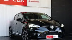 Preto Usado 2022 Renault Clio V Intens | € 15.900 (Preço justo)