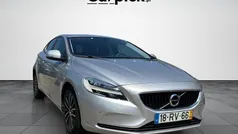 Cinza Usado 2016 Volvo V40 Momentum Carrinha | € 14.900 (Preço justo)