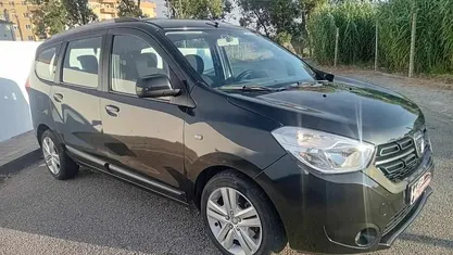 Preto Usado 2018 Dacia Lodgy Monovolume | € 7.999 (Preço justo)