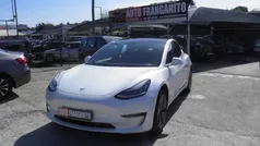 Branco Usado 2019 Tesla Model 3 Standard Range Plus Sedan | € 21.400 (Preço justo)
