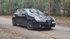 Preto Usado 2014 Alfa Romeo Giulietta Distinctive Citadino | € 10.500 (Preço justo)