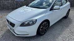 Branco Usado 2015 Volvo V40 Kinetic Carrinha | € 14.350 (Preço justo)