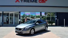 Cinza Usado 2017 Volvo V40 Momentum Carrinha | € 15.750 (Preço justo)